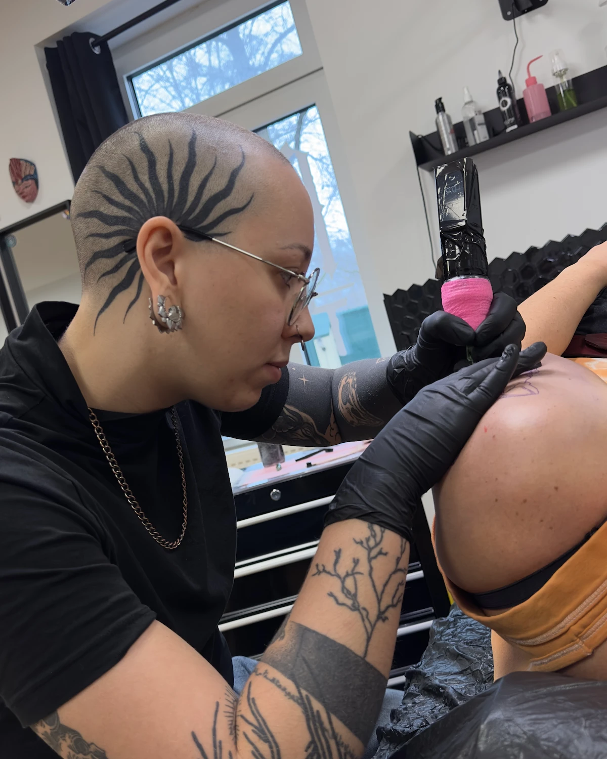 Manu - Tattoo-Künstler